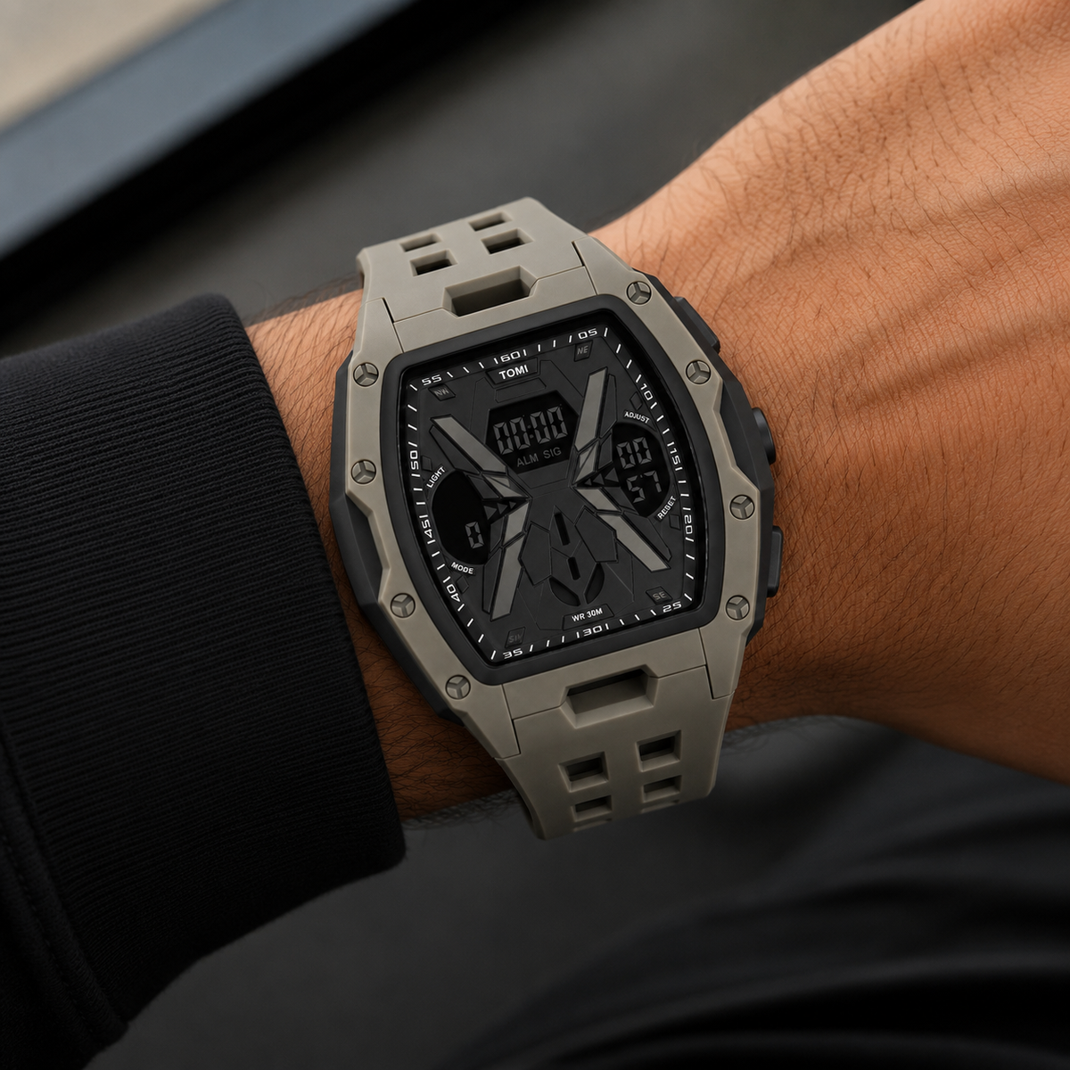 tomi-t219-digital-watch-on-wrist.webp